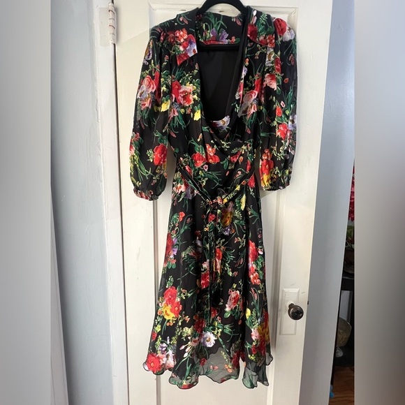 Alice + Olivia Abney Wrap Dress Silk Blooming Bouquet 6 - Picture 6 of 12